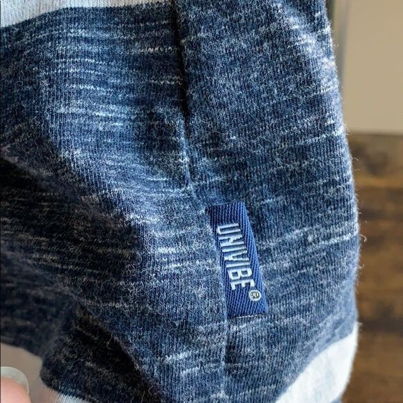 ❤️ UNIVIBE Striped Long sleeve Raglan Henley Size XL ❤️ - Picture 5 of 8